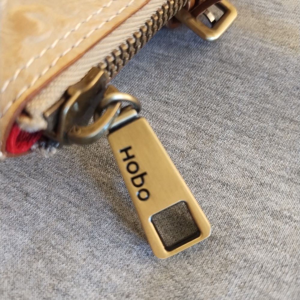 HOBO International Angelica Shoulder Bag Beige Leather Embossed Ostrich Design - Picture 14 of 16